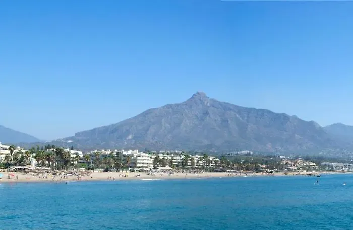 Edificio Ramiro Apartment